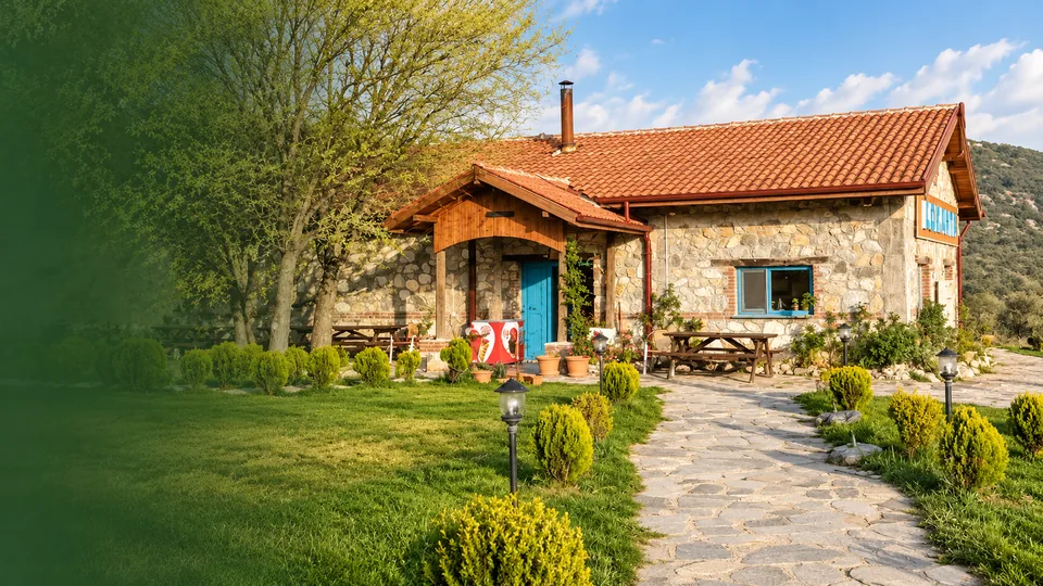 Doğada Mola taş restoranı ve bahçesi